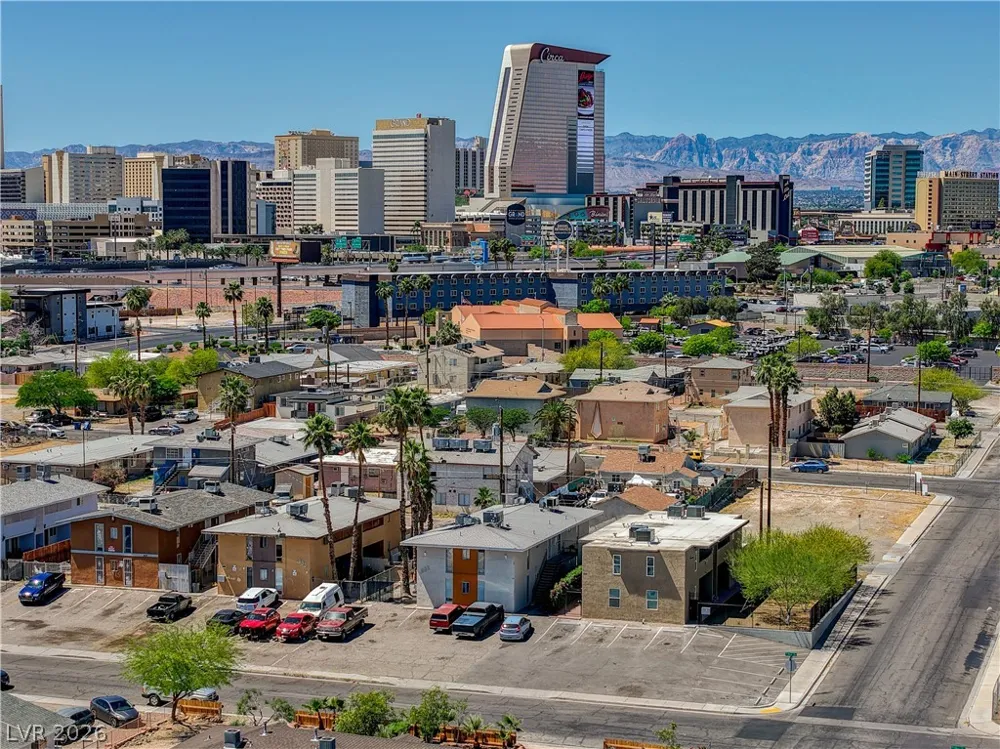 637 11th Street Las Vegas, NV 89101