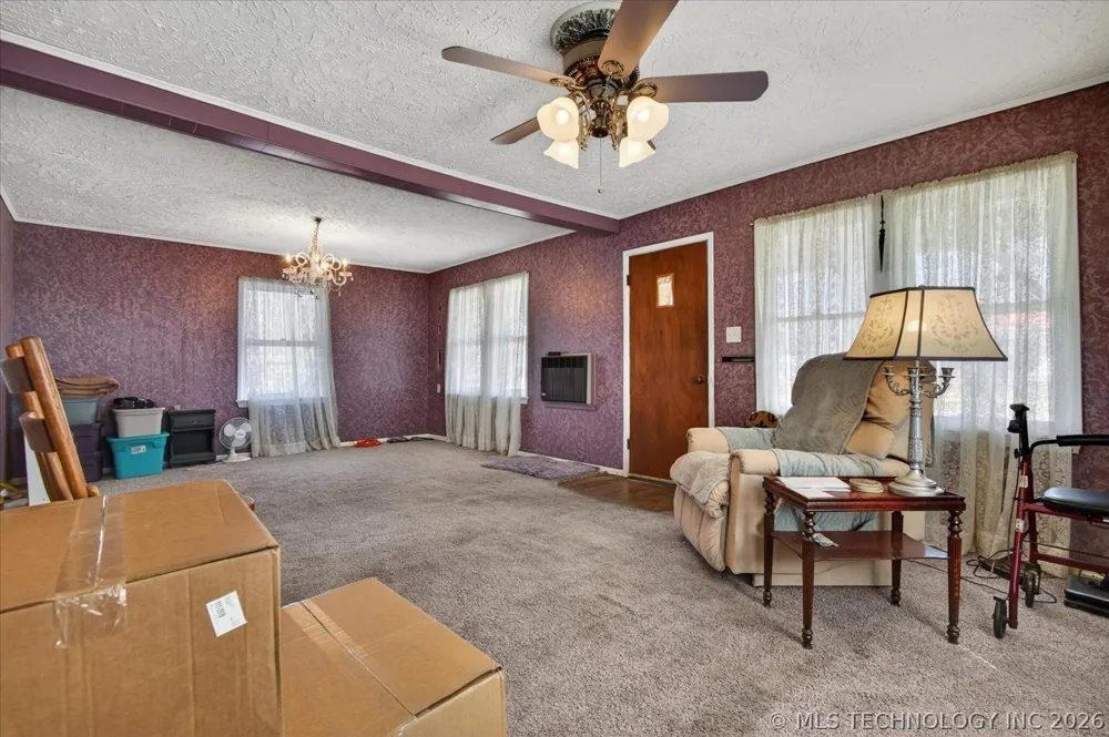 906 E 9th Street Pawhuska, OK 74056