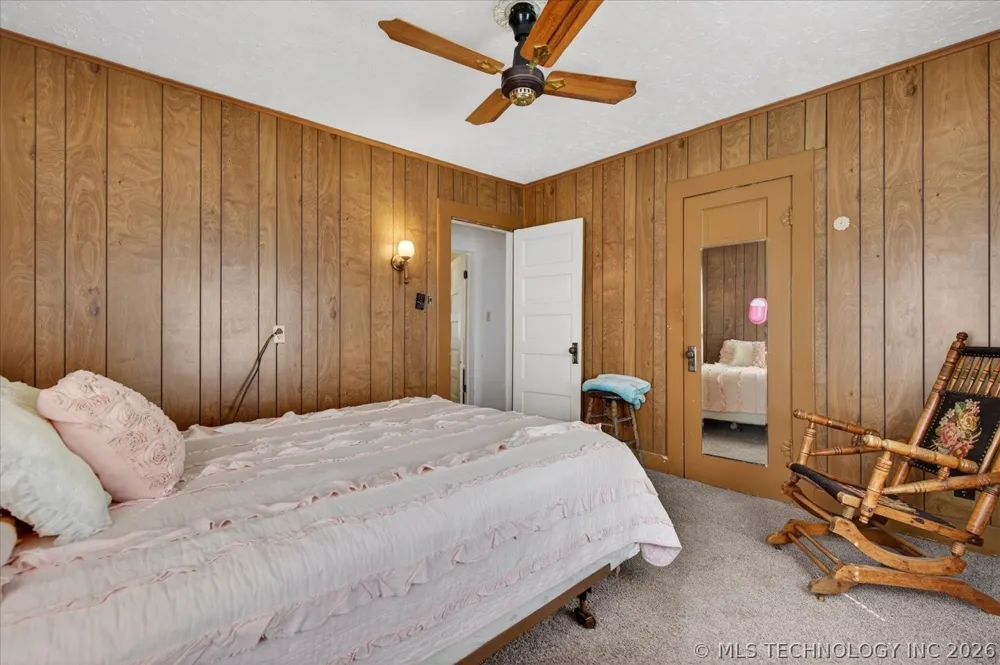906 E 9th Street Pawhuska, OK 74056