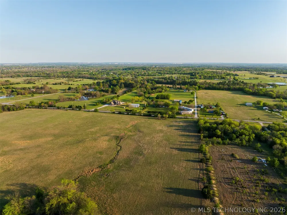 6 Memorial Drive Owasso, OK 74055