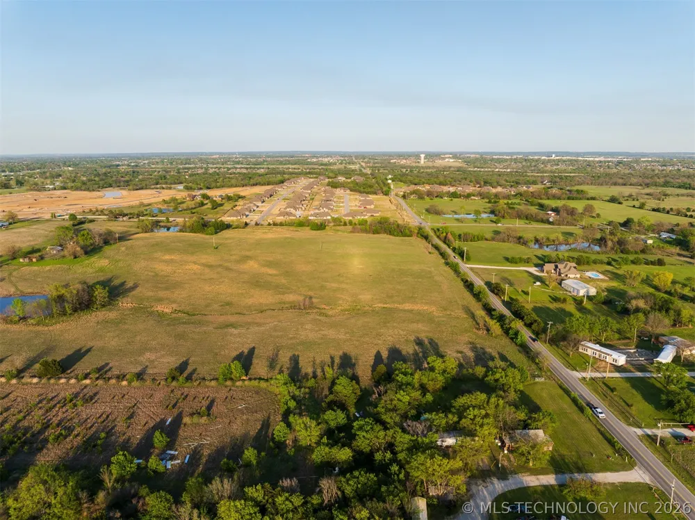 6 Memorial Drive Owasso, OK 74055