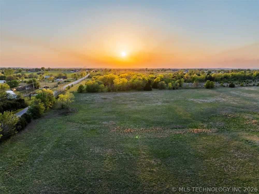 6 Memorial Drive Owasso, OK 74055