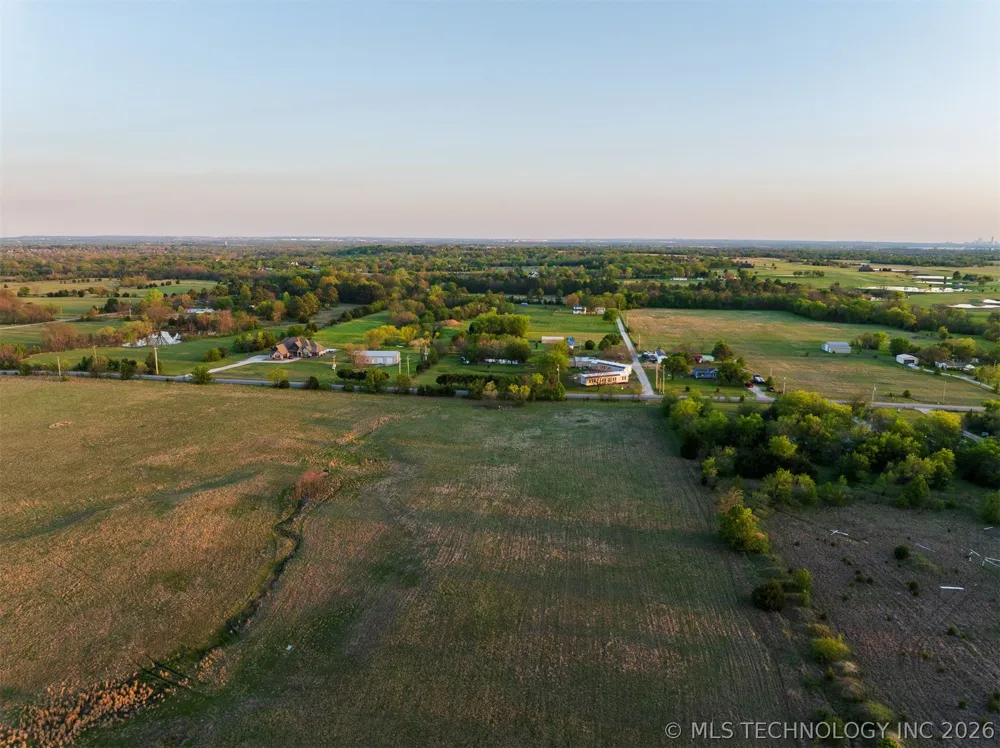 6 Memorial Drive Owasso, OK 74055