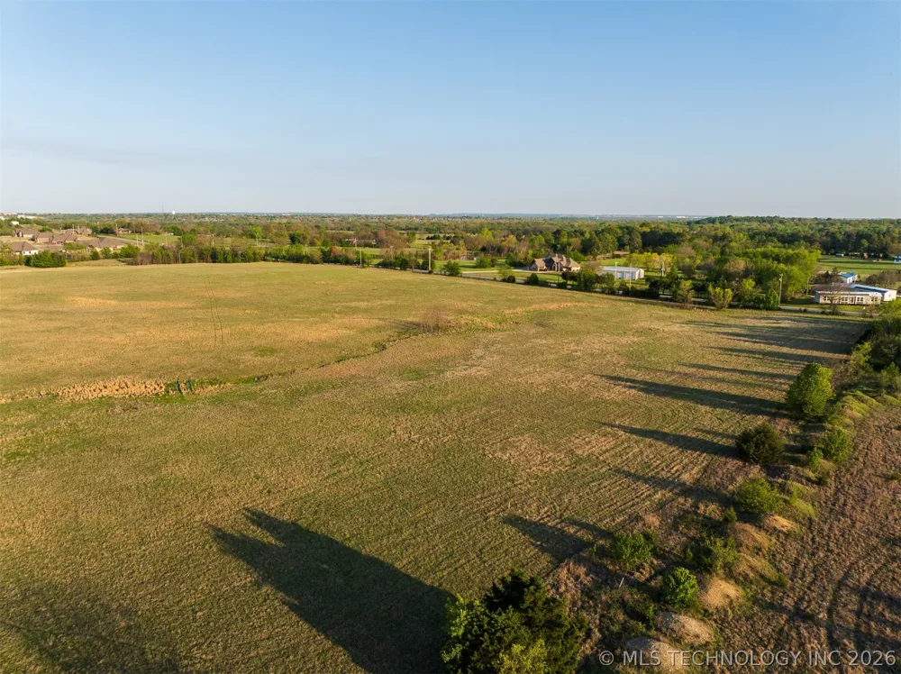 6 Memorial Drive Owasso, OK 74055