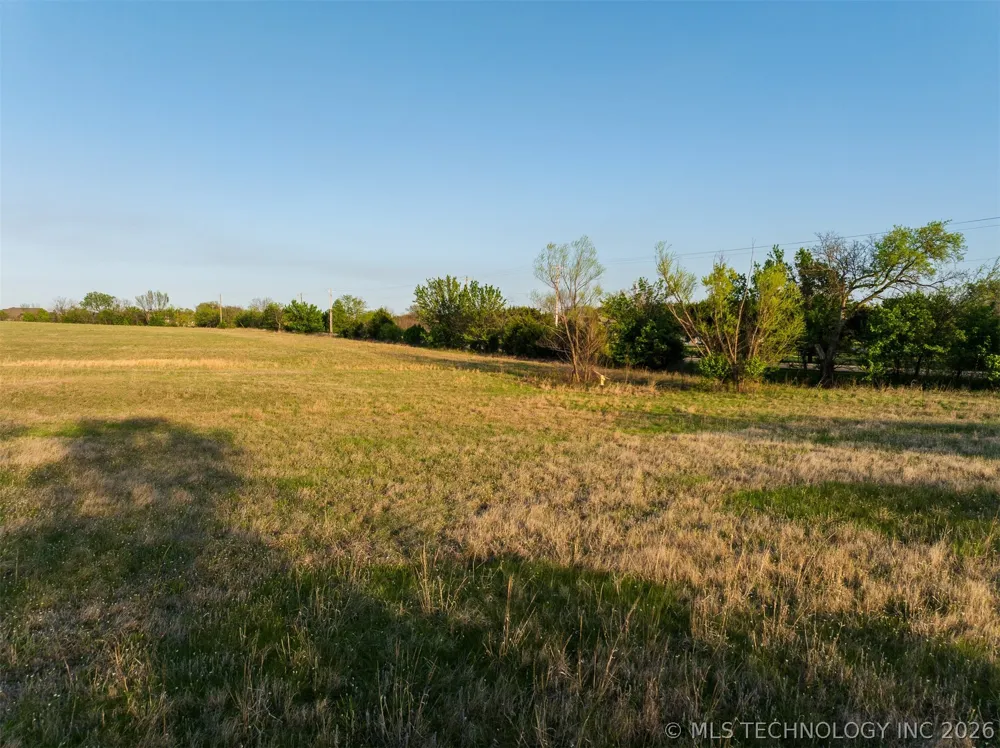 6 Memorial Drive Owasso, OK 74055