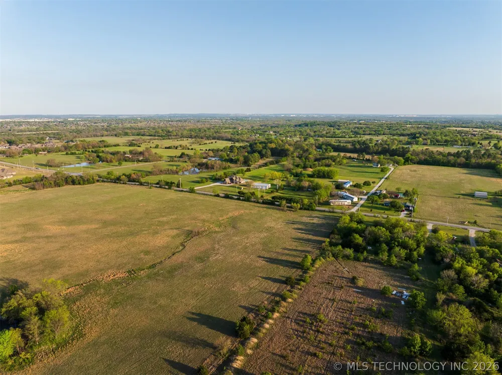 6 Memorial Drive Owasso, OK 74055