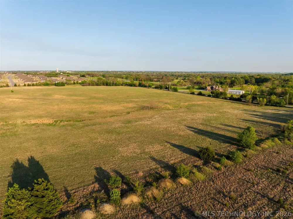 6 Memorial Drive Owasso, OK 74055