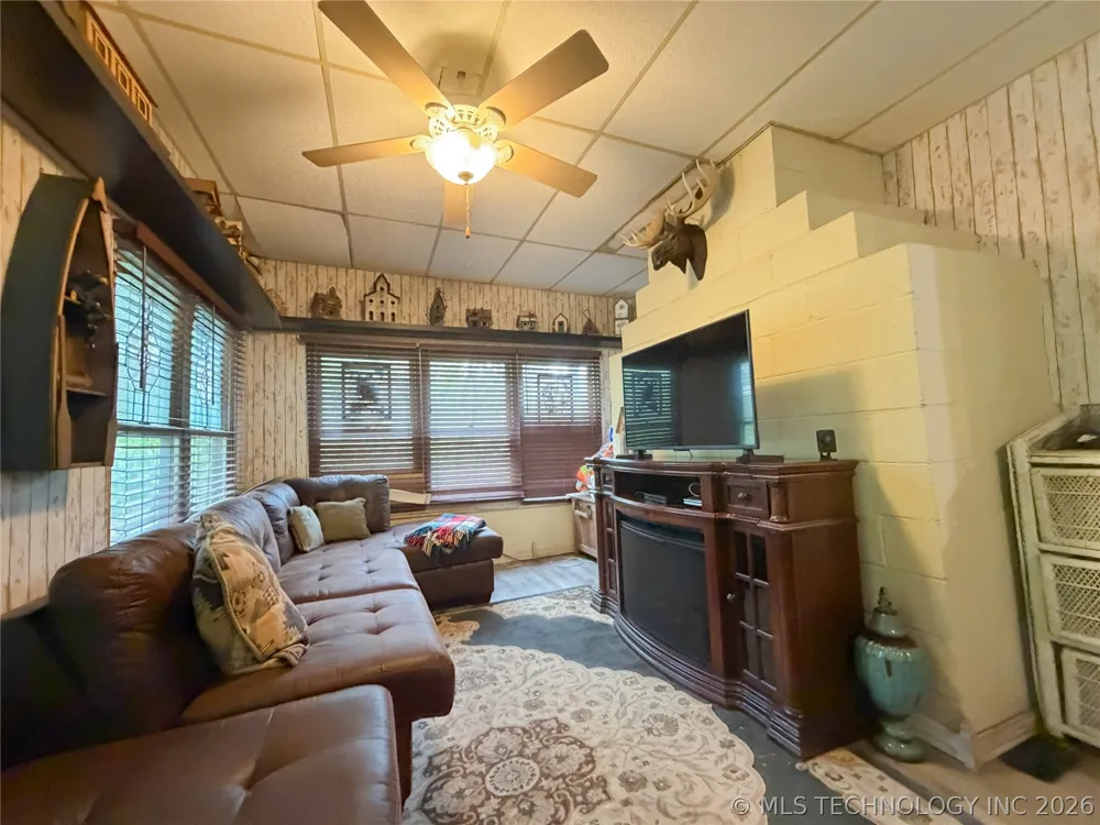 445490 Indian Road Gore, OK 74435