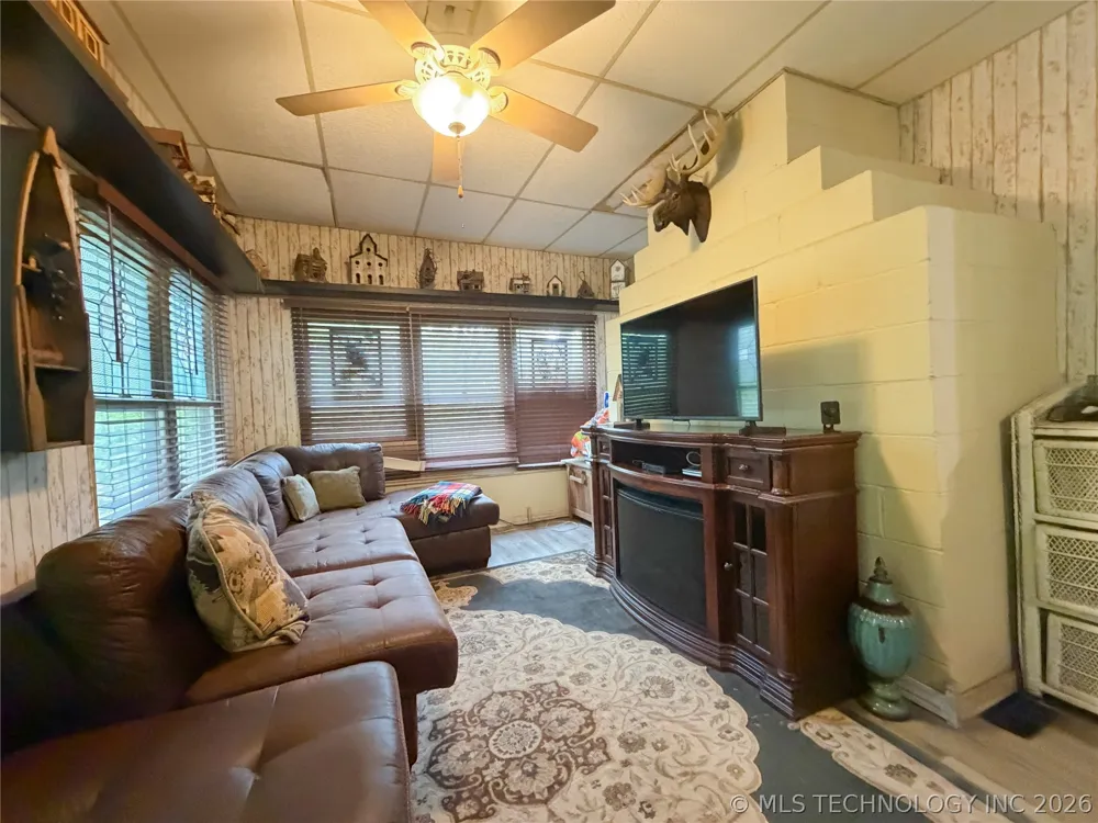445490 Indian Road Gore, OK 74435