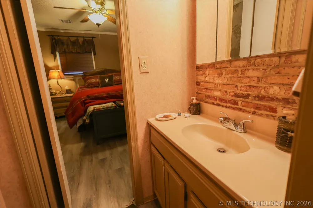445490 Indian Road Gore, OK 74435