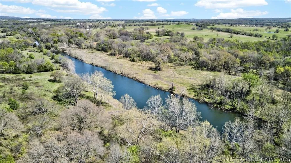 E County Road 1220 Keota, OK 74941