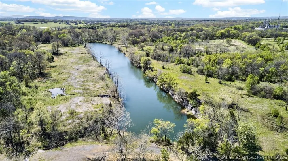 E County Road 1220 Keota, OK 74941