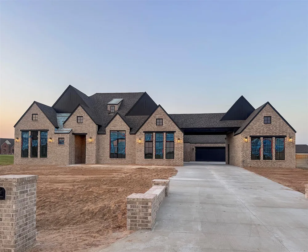 124 E 164th Place S Glenpool, OK 74033