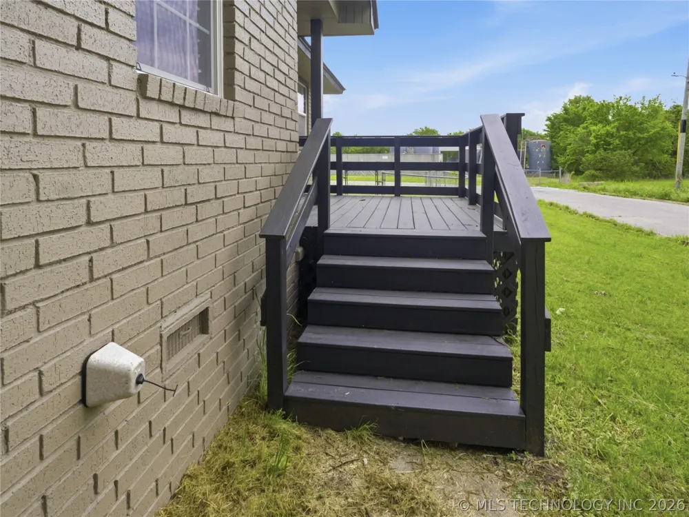 271 E 2nd Atoka, OK 74525