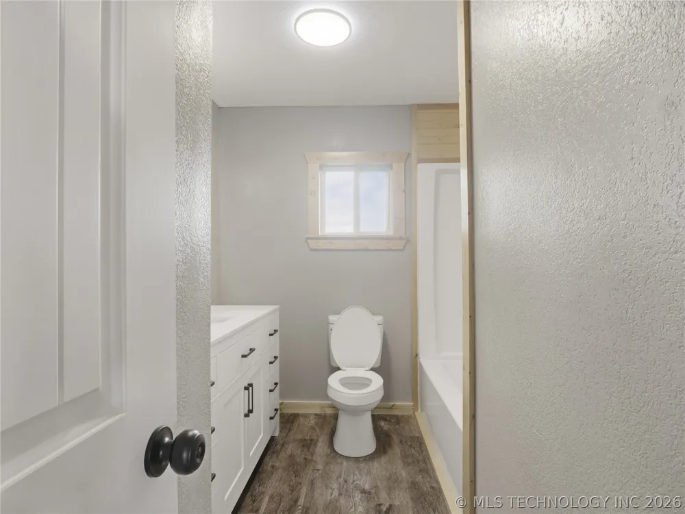 271 E 2nd Atoka, OK 74525