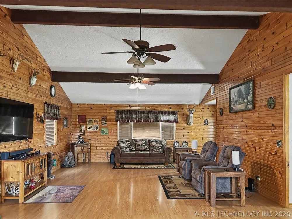 21127 S 590 ROAD Welling, OK 74471