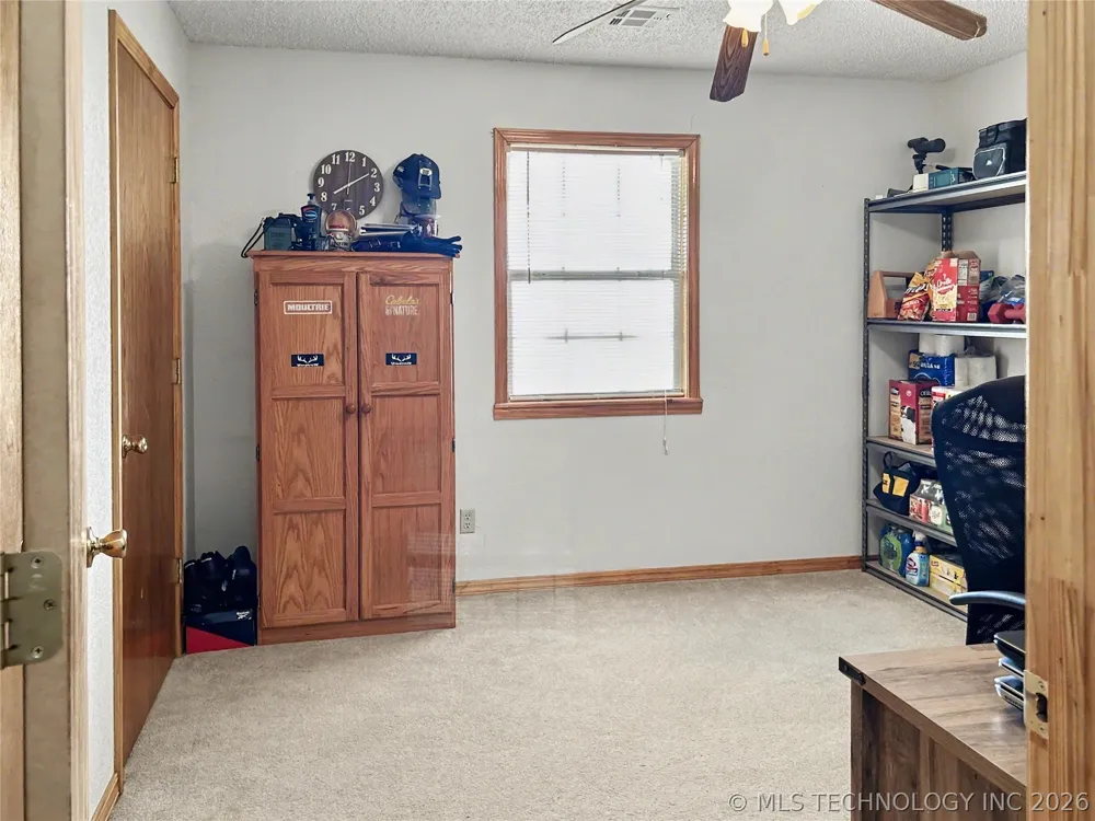 21127 S 590 ROAD Welling, OK 74471