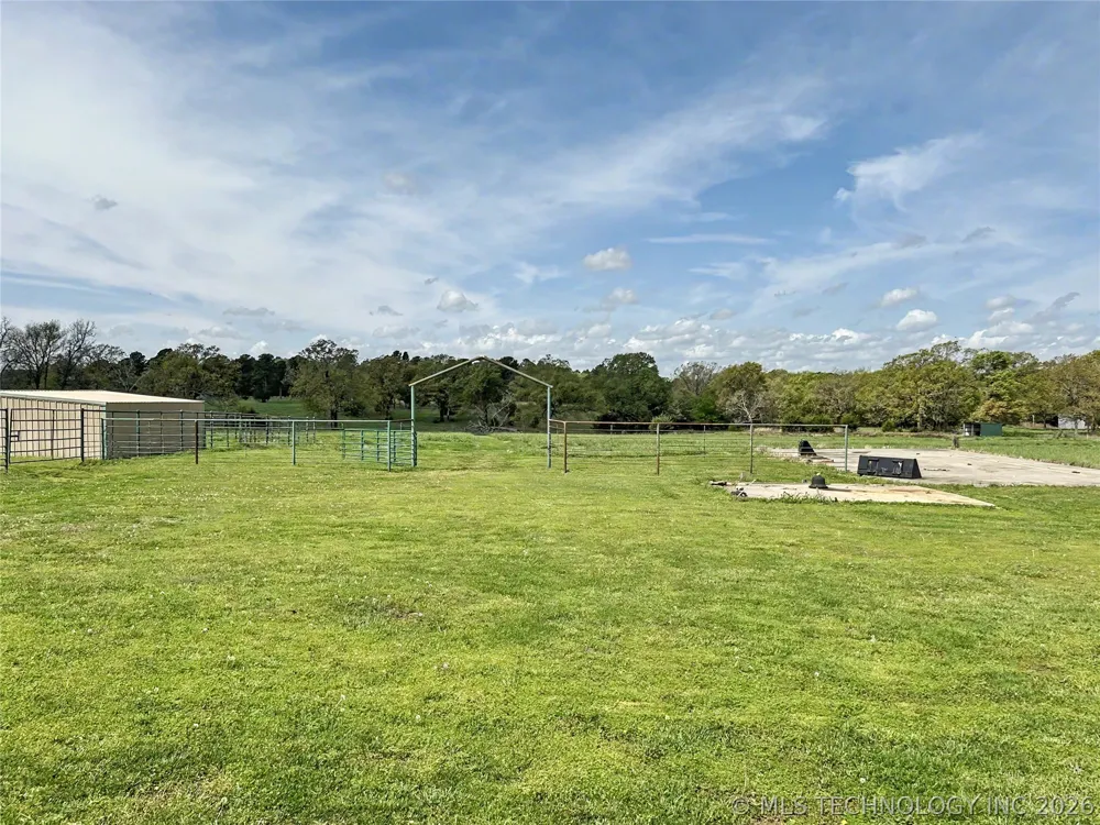21127 S 590 ROAD Welling, OK 74471