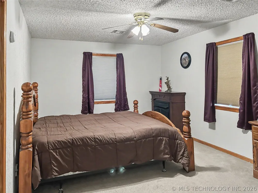 21127 S 590 ROAD Welling, OK 74471