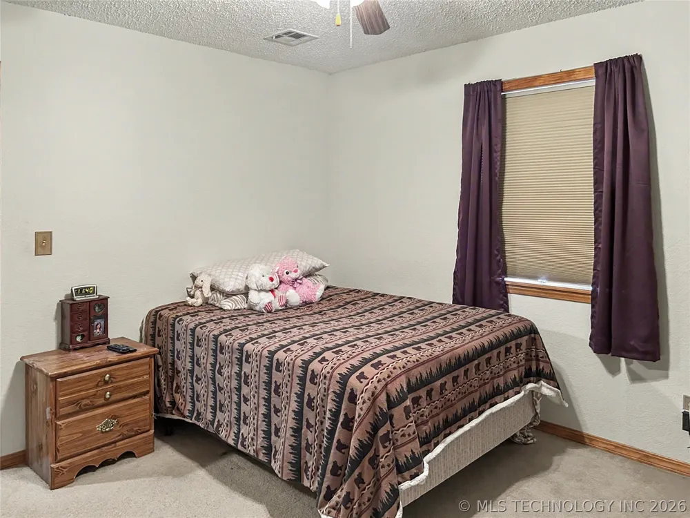 21127 S 590 ROAD Welling, OK 74471