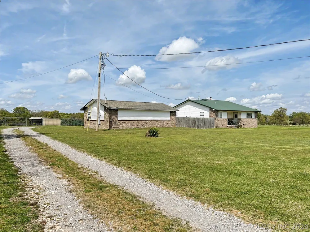 21127 S 590 ROAD Welling, OK 74471