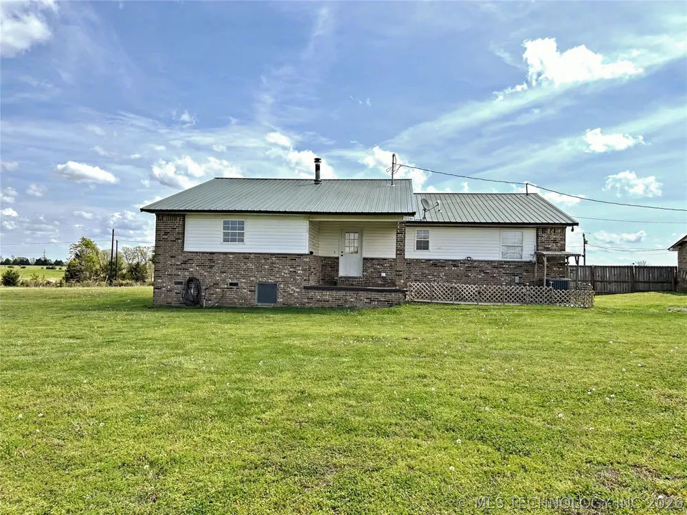21127 S 590 ROAD Welling, OK 74471