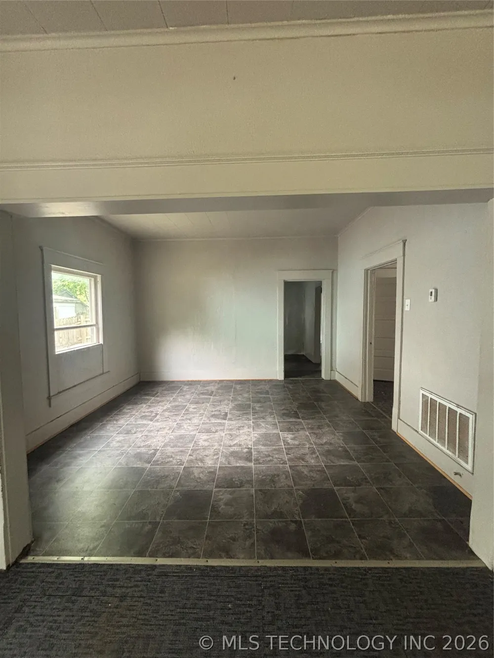 206 Vine Avenue Cleveland, OK 74020
