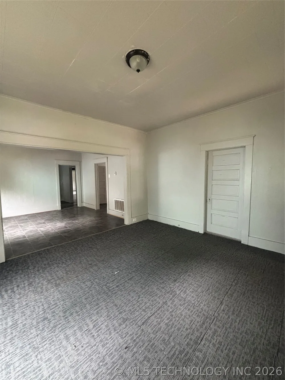 206 Vine Avenue Cleveland, OK 74020