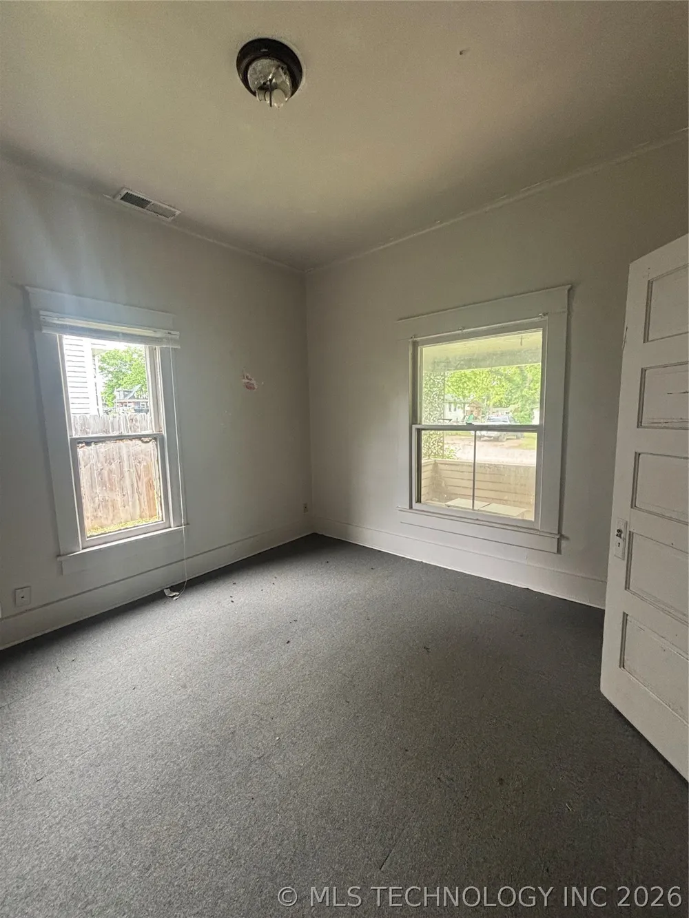 206 Vine Avenue Cleveland, OK 74020