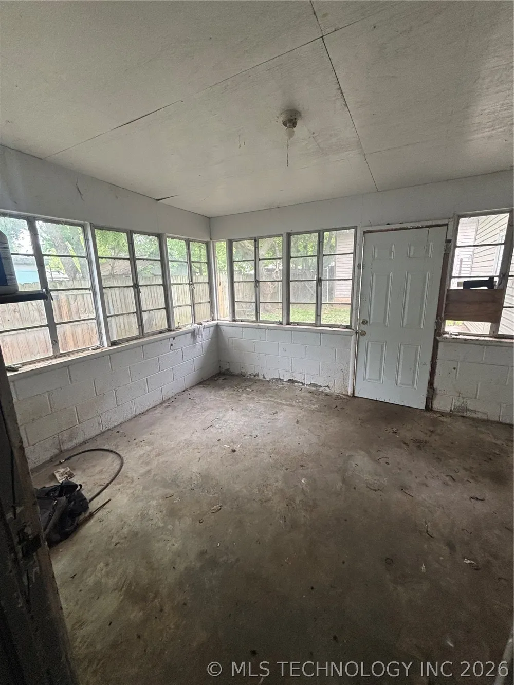 206 Vine Avenue Cleveland, OK 74020