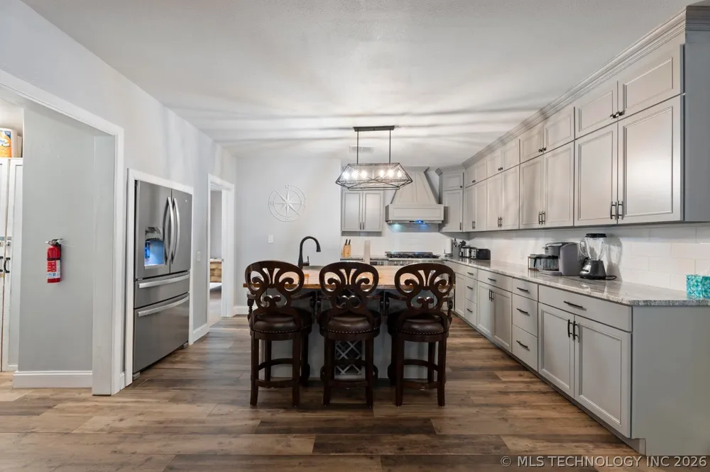 450521 Lake Shore Drive Afton, OK 74331