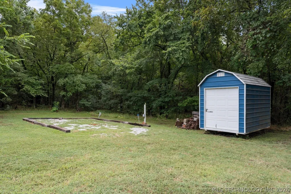 450521 Lake Shore Drive Afton, OK 74331