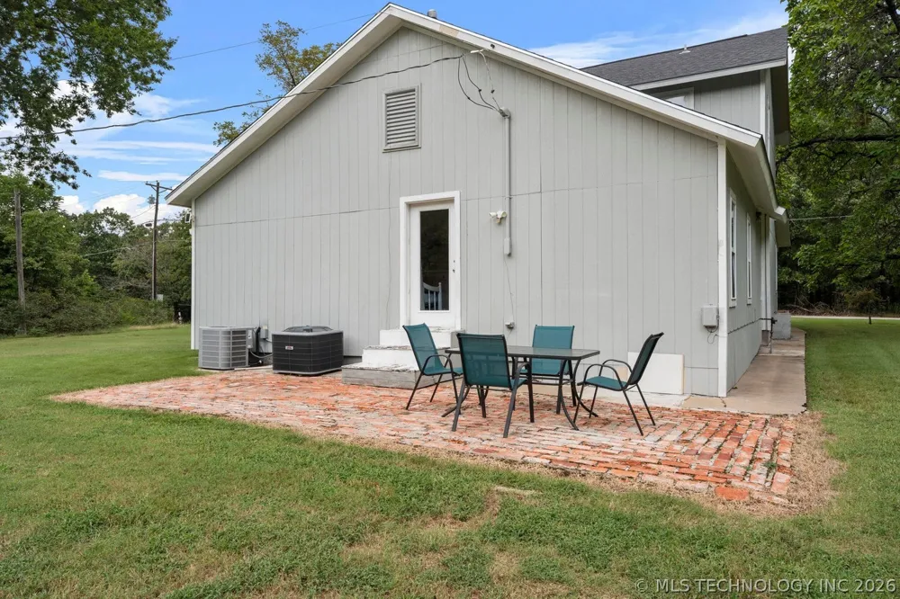 450521 Lake Shore Drive Afton, OK 74331