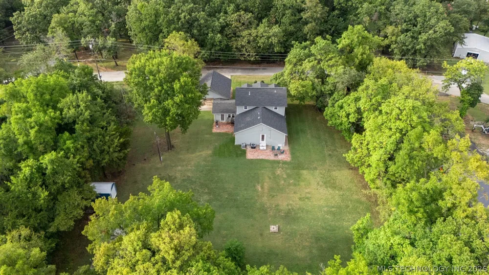 450521 Lake Shore Drive Afton, OK 74331