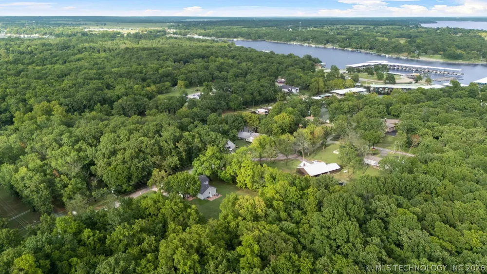 450521 Lake Shore Drive Afton, OK 74331