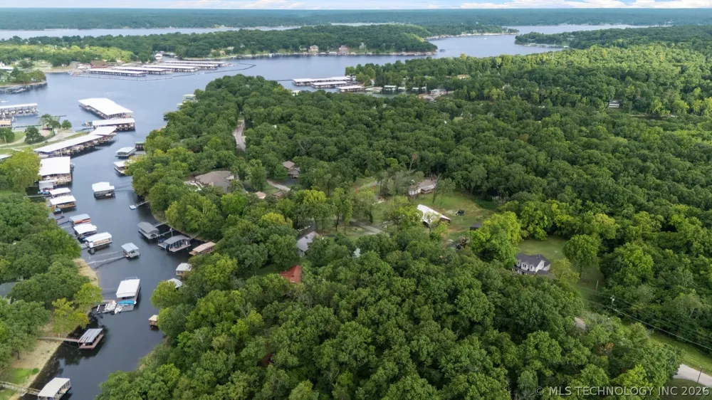 450521 Lake Shore Drive Afton, OK 74331