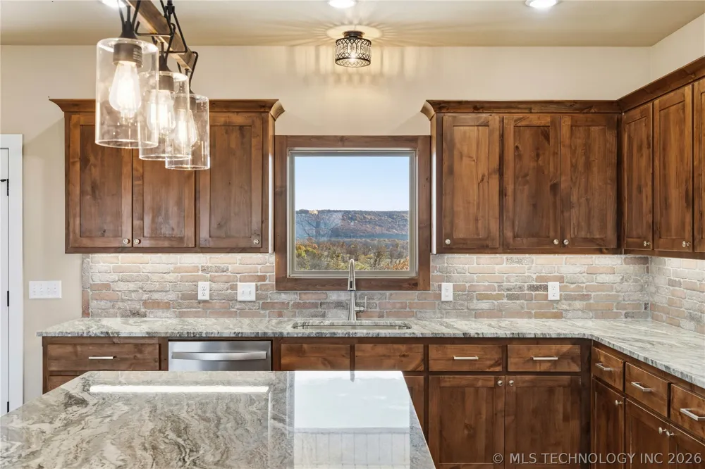 34830 S Falcon Crest Lane Cookson, OK 74427