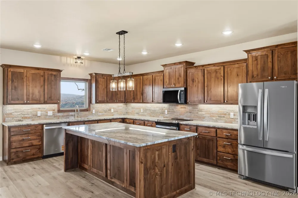 34830 S Falcon Crest Lane Cookson, OK 74427