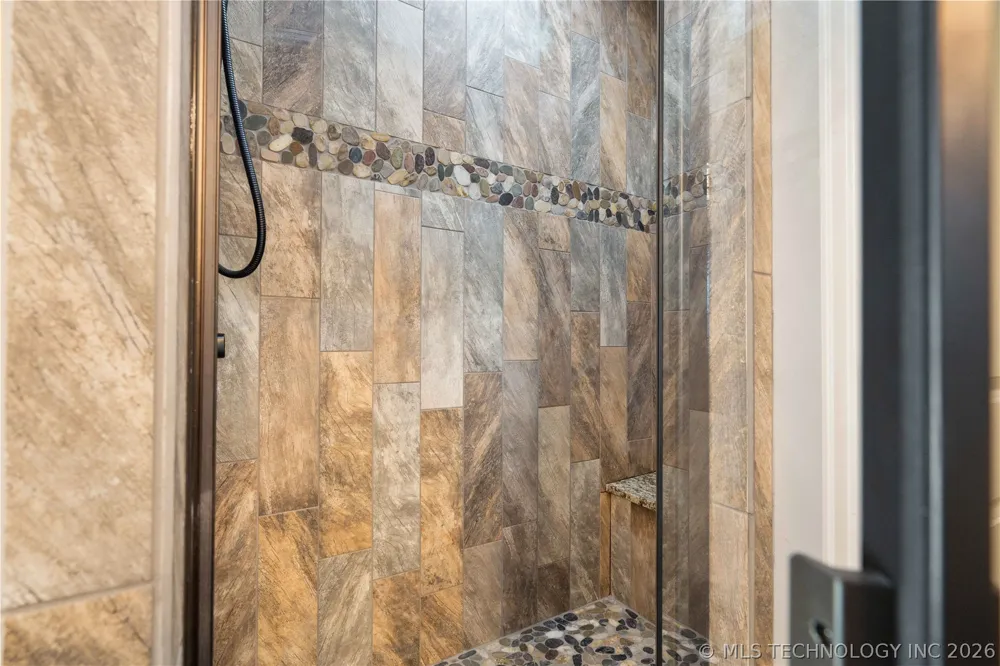 34830 S Falcon Crest Lane Cookson, OK 74427