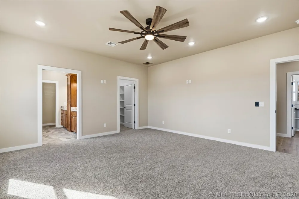 34830 S Falcon Crest Lane Cookson, OK 74427