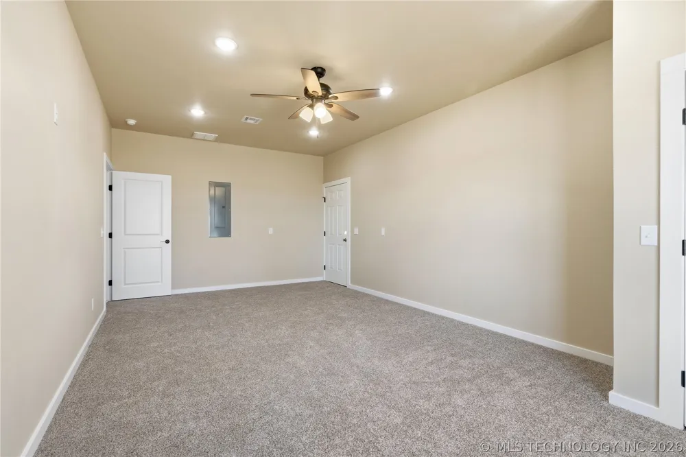 34830 S Falcon Crest Lane Cookson, OK 74427