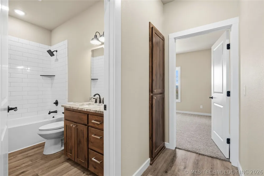 34830 S Falcon Crest Lane Cookson, OK 74427