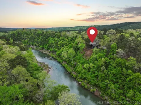 2162 River Ridge