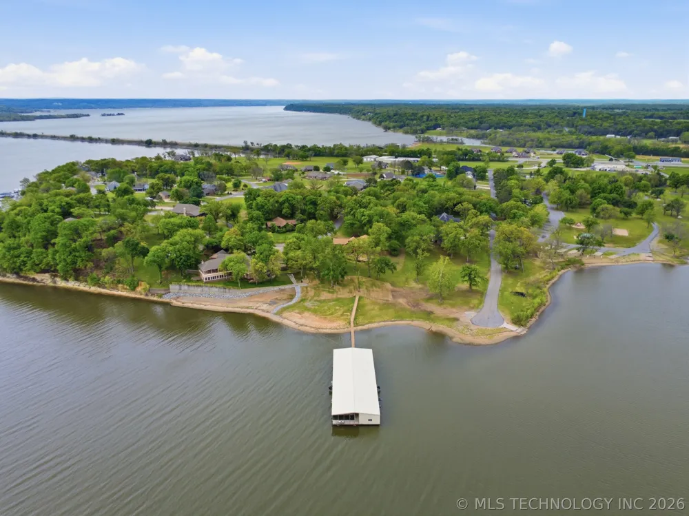 706 Villa Vista Drive Pryor, OK 74361