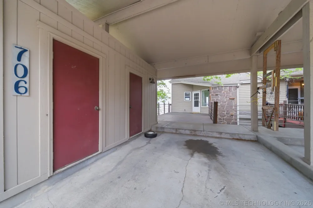 706 Villa Vista Drive Pryor, OK 74361