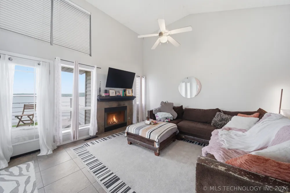706 Villa Vista Drive Pryor, OK 74361