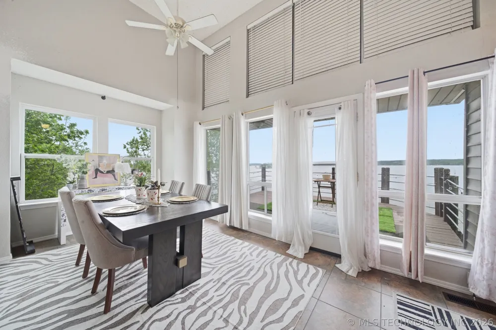 706 Villa Vista Drive Pryor, OK 74361