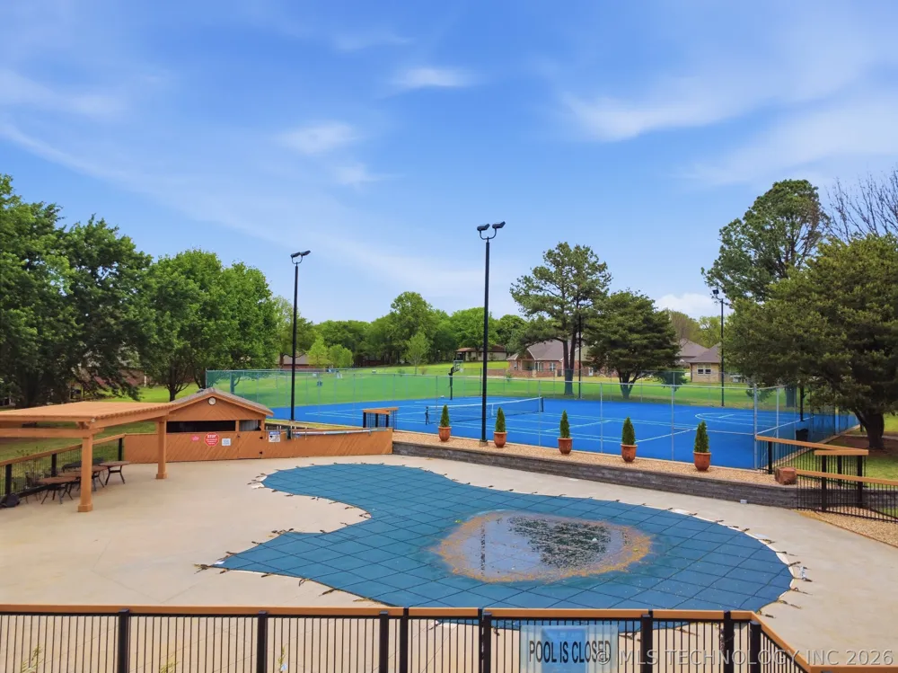 706 Villa Vista Drive Pryor, OK 74361