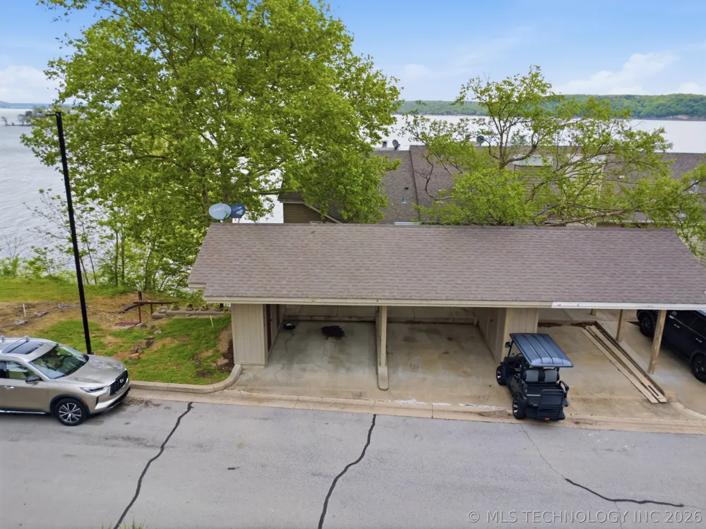 706 Villa Vista Drive Pryor, OK 74361