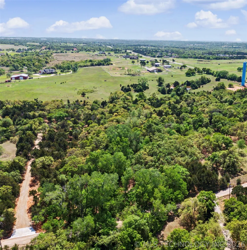 Lakeview Drive Guthrie, OK 73044